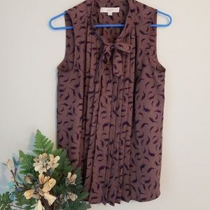 Sleeveless blouse